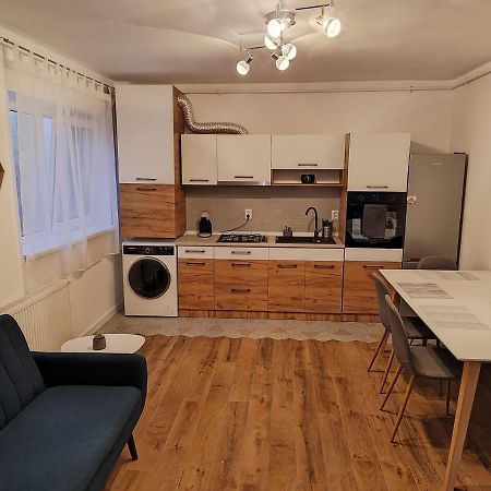 B&I Apartment Floresti  Bagian luar foto