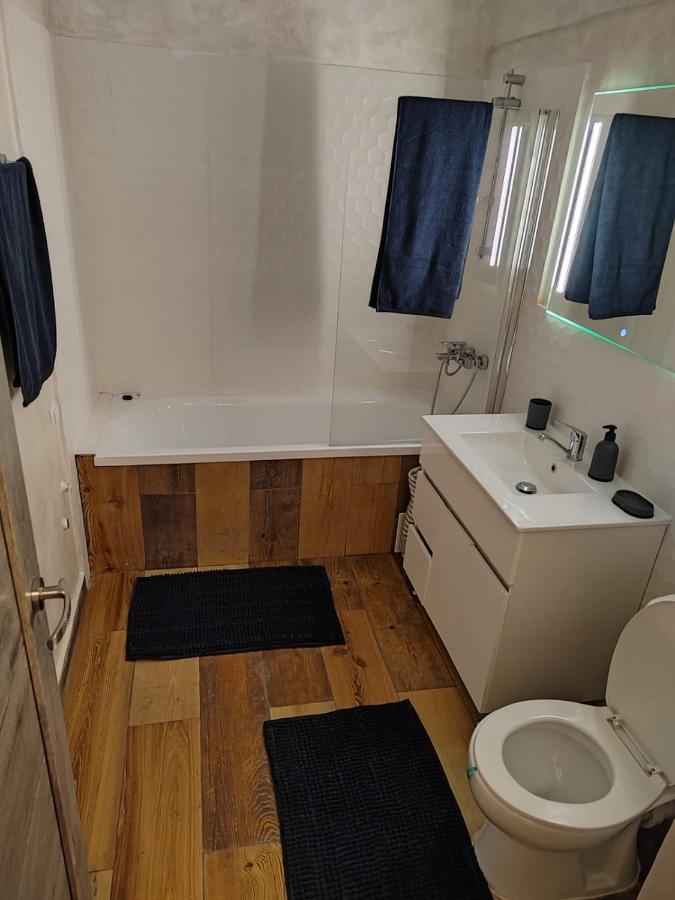 B&I Apartment Floresti  Bagian luar foto