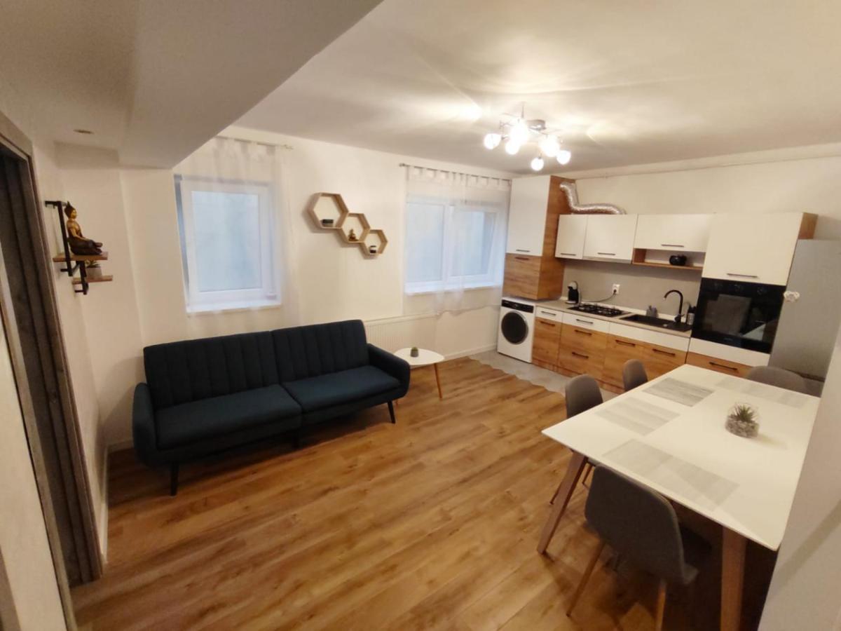 B&I Apartment Floresti  Bagian luar foto